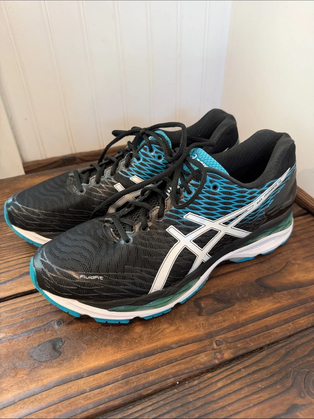 Men’s ASICS  Gel Nimbus 18 Running shoes in Black/Island Blue Colorway